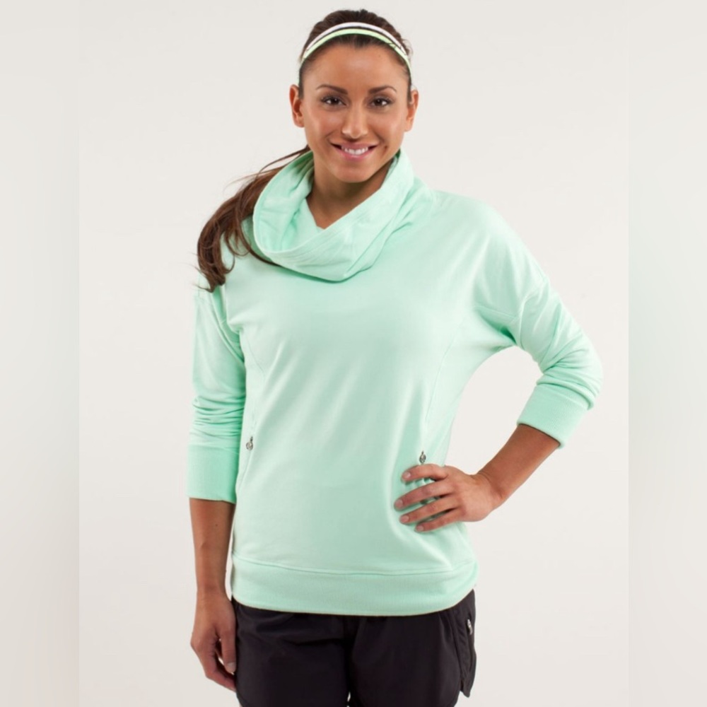 Lululemon Rest Day Pullover - Size 4